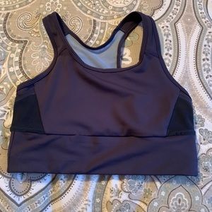 NWOT Vie Active Natash Sports Bra (Medium)